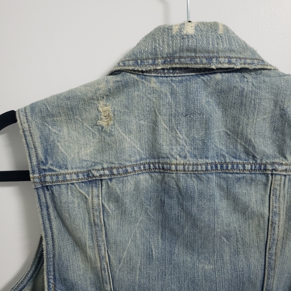 LEVI'S Distressed Denim Sleeveless Vest - Picture 8 of 12